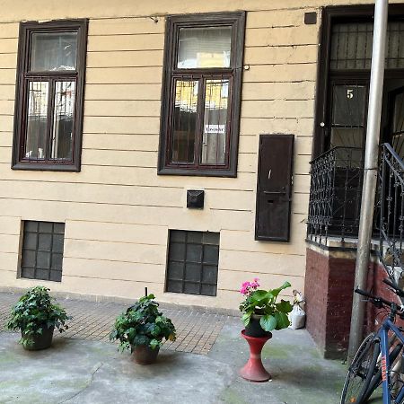 Lavender Apartment Near Heroes' Square & Puskas Stadium Budapest Exterior foto